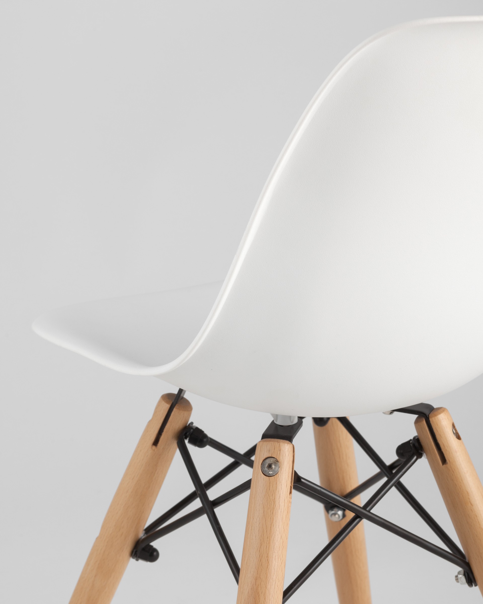 Stul_EAMES_DSW_detskij_belyj__6__Gray