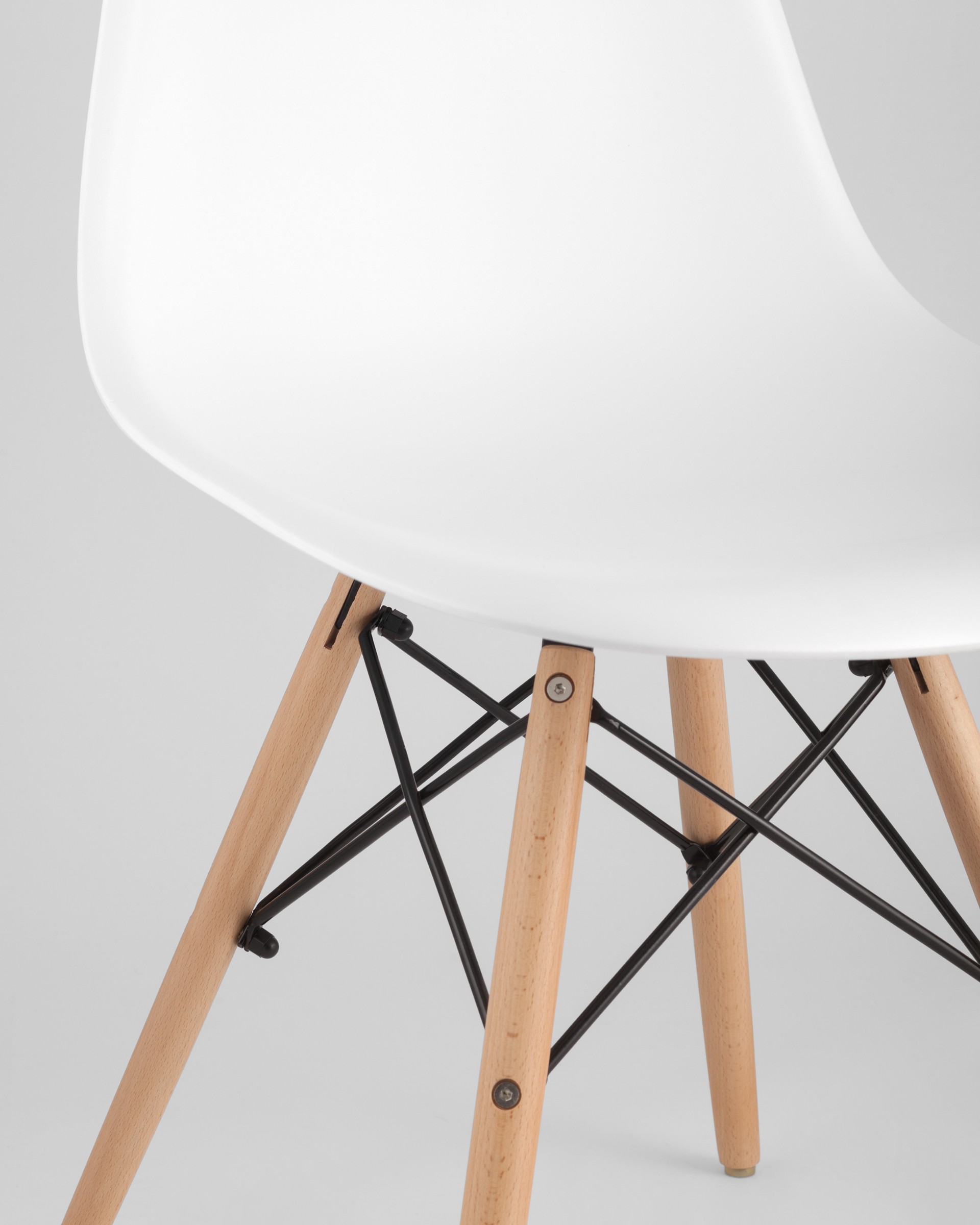 Stul_Eames_DSW_belyj__7__Gray