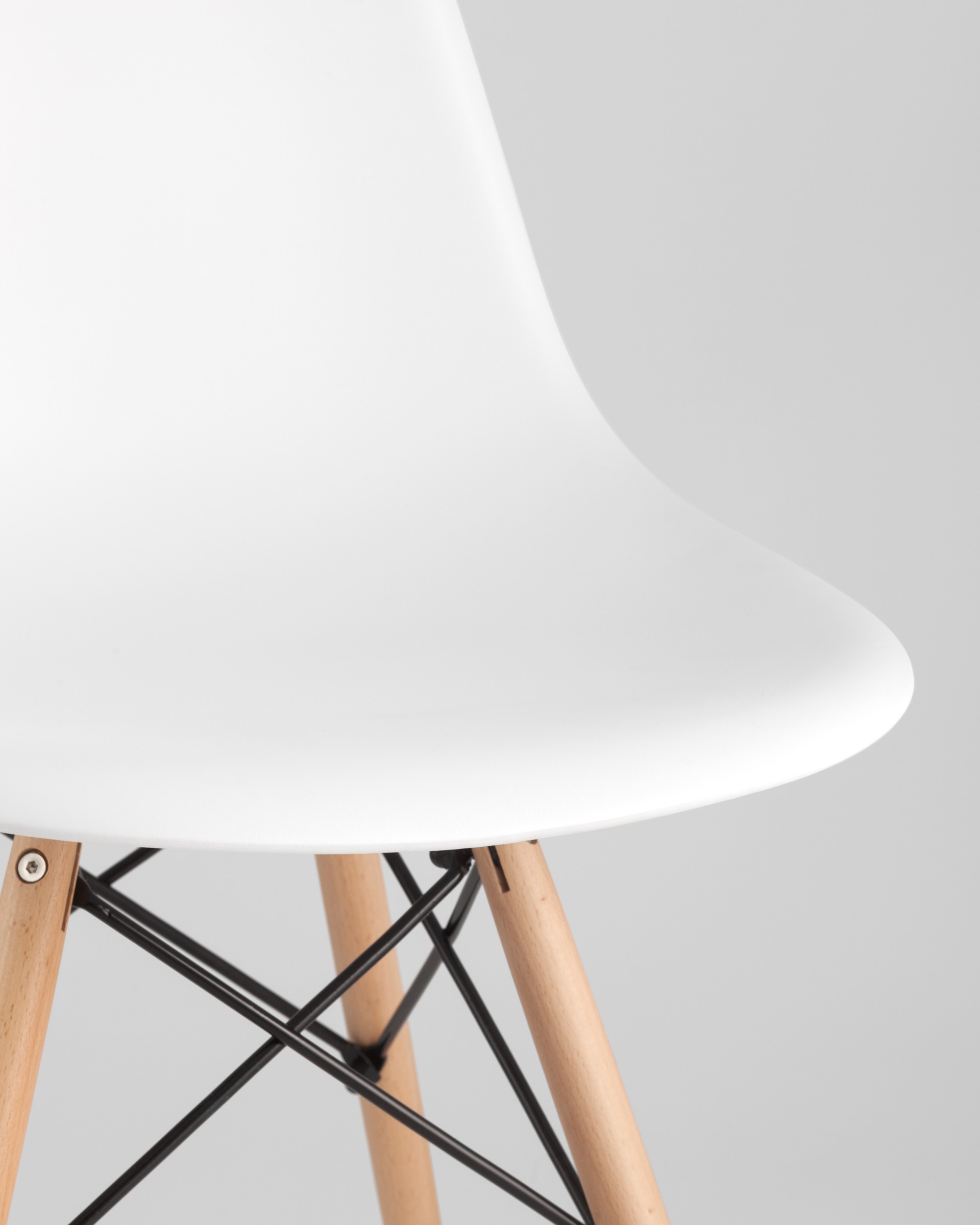 Stul_Eames_DSW_belyj__8__Gray