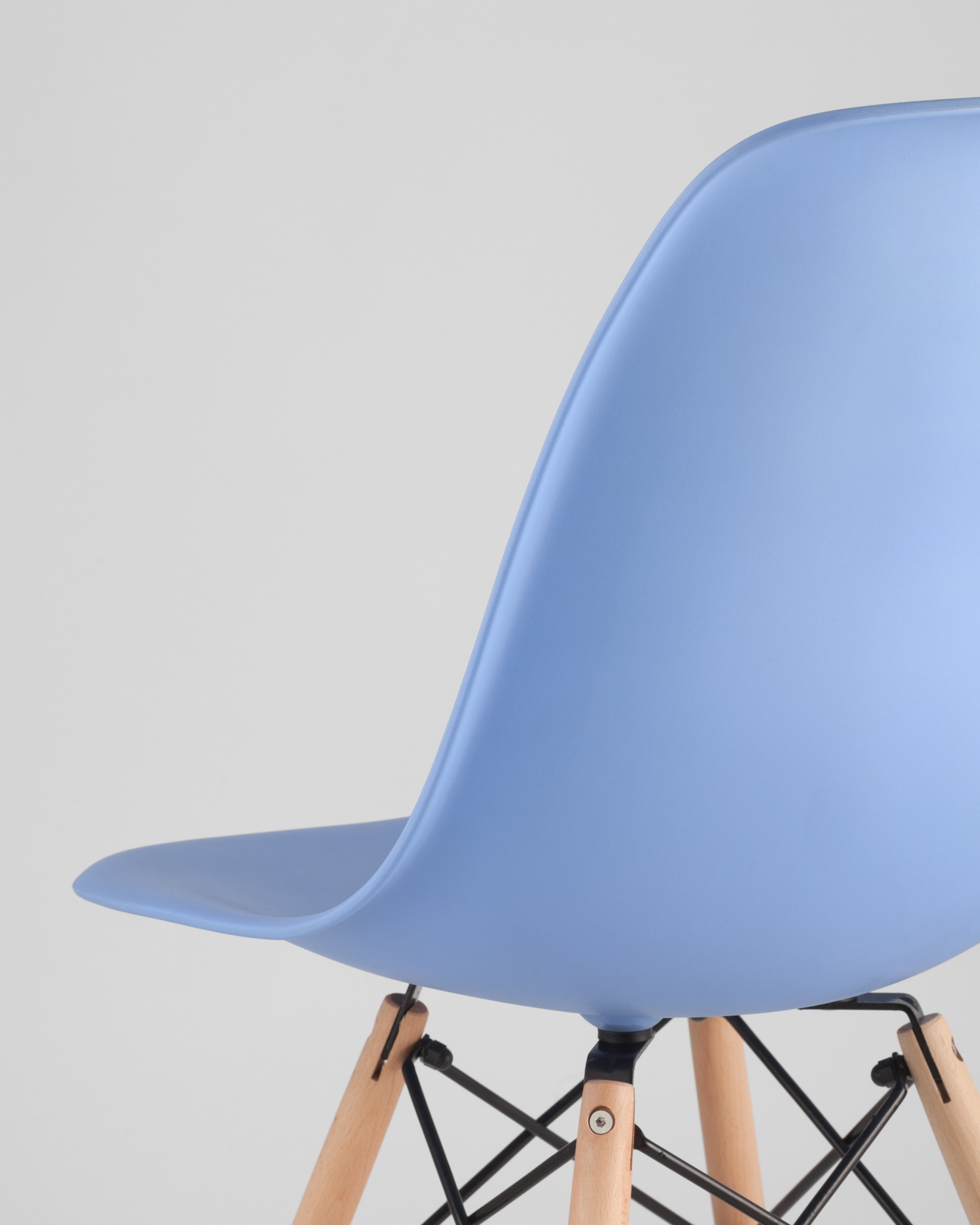 Stul_Eames_DSW_goluboj__6__Gray