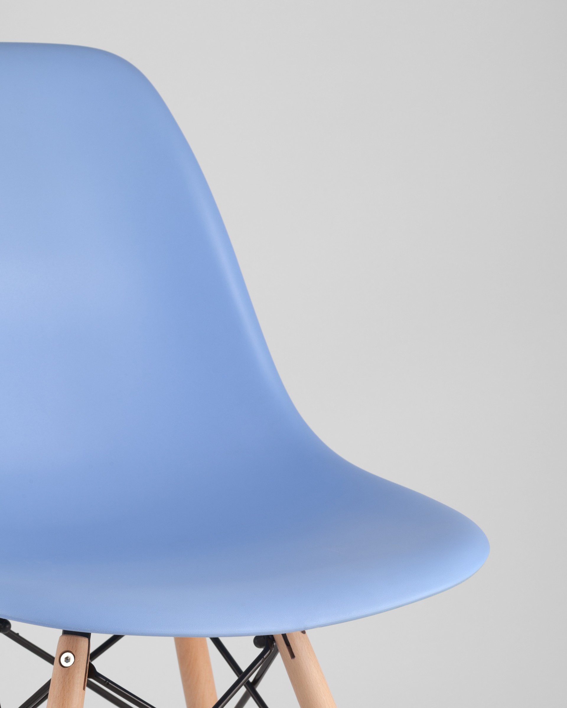 Stul_Eames_DSW_goluboj__7__Gray