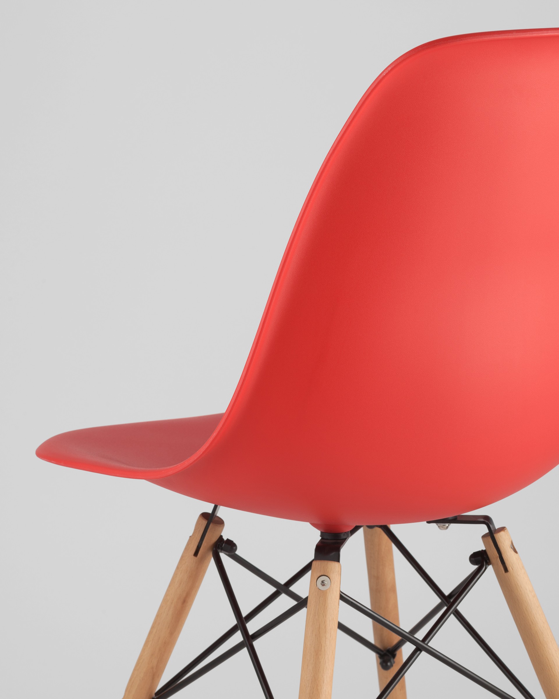 Stul_Eames_DSW_krasnyj__6__Gray