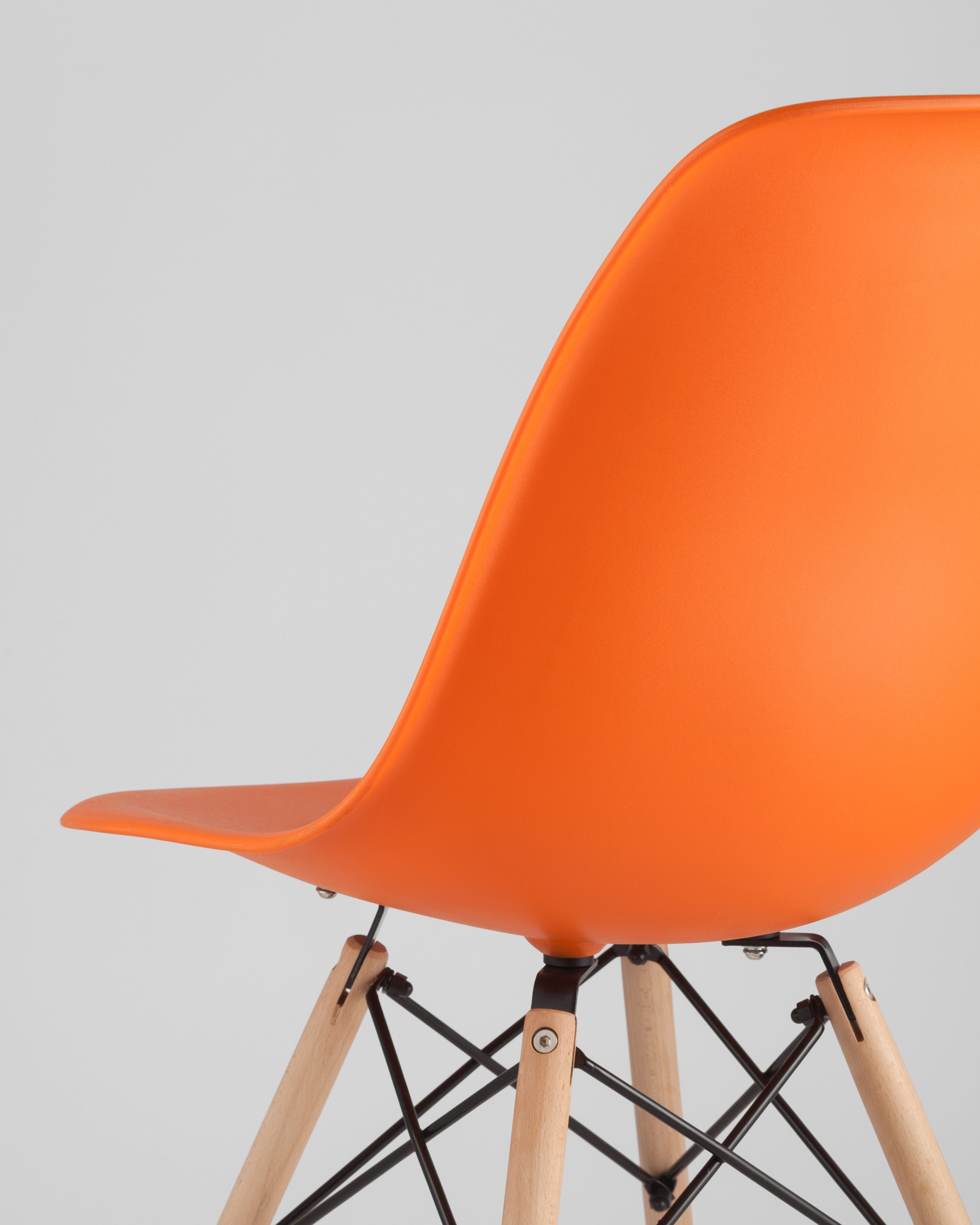 Stul_Eames_DSW_oranzhevyj__6__Gray