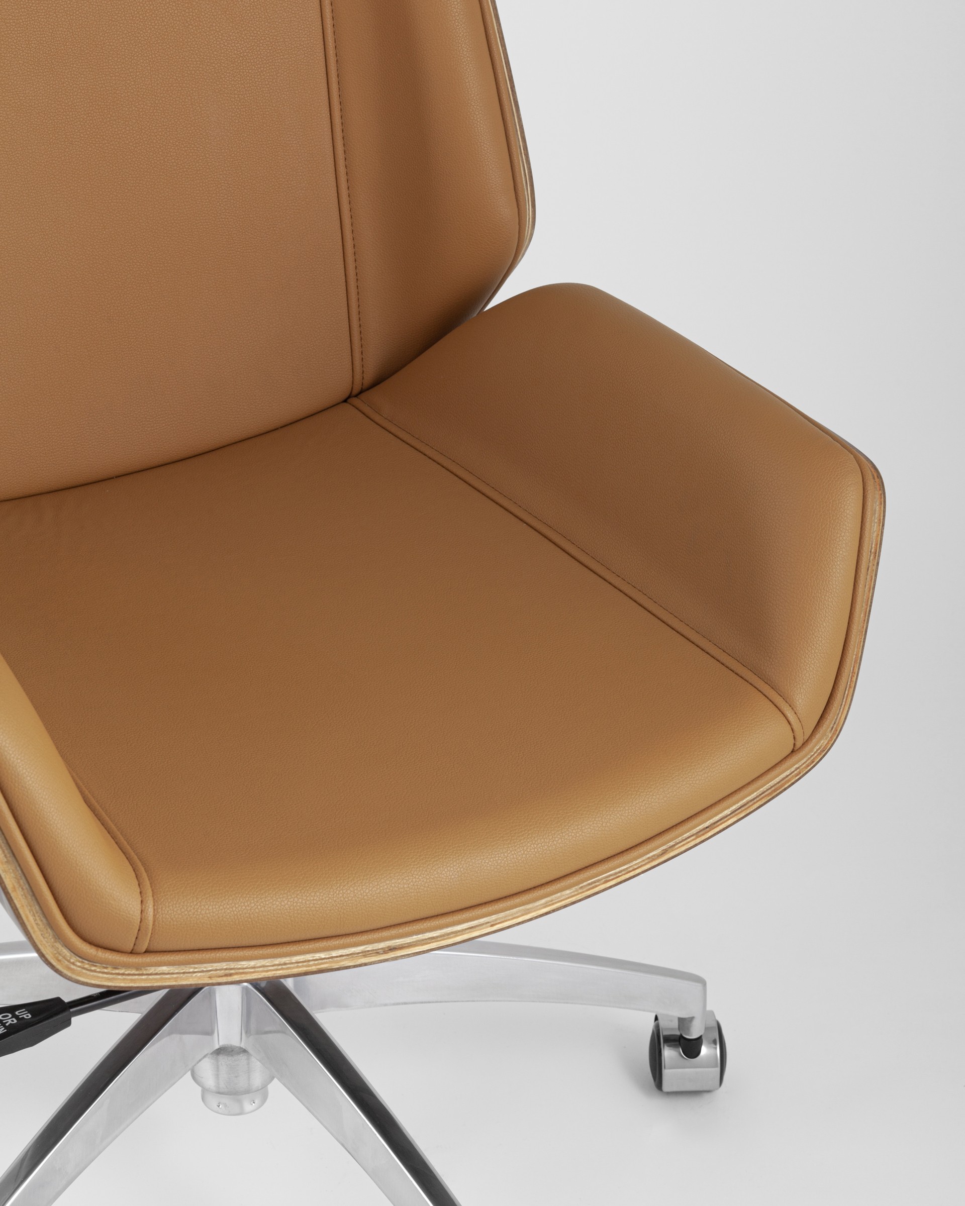 kreslo-ofisnoe-topchairs-crown-korichnevoe__8_