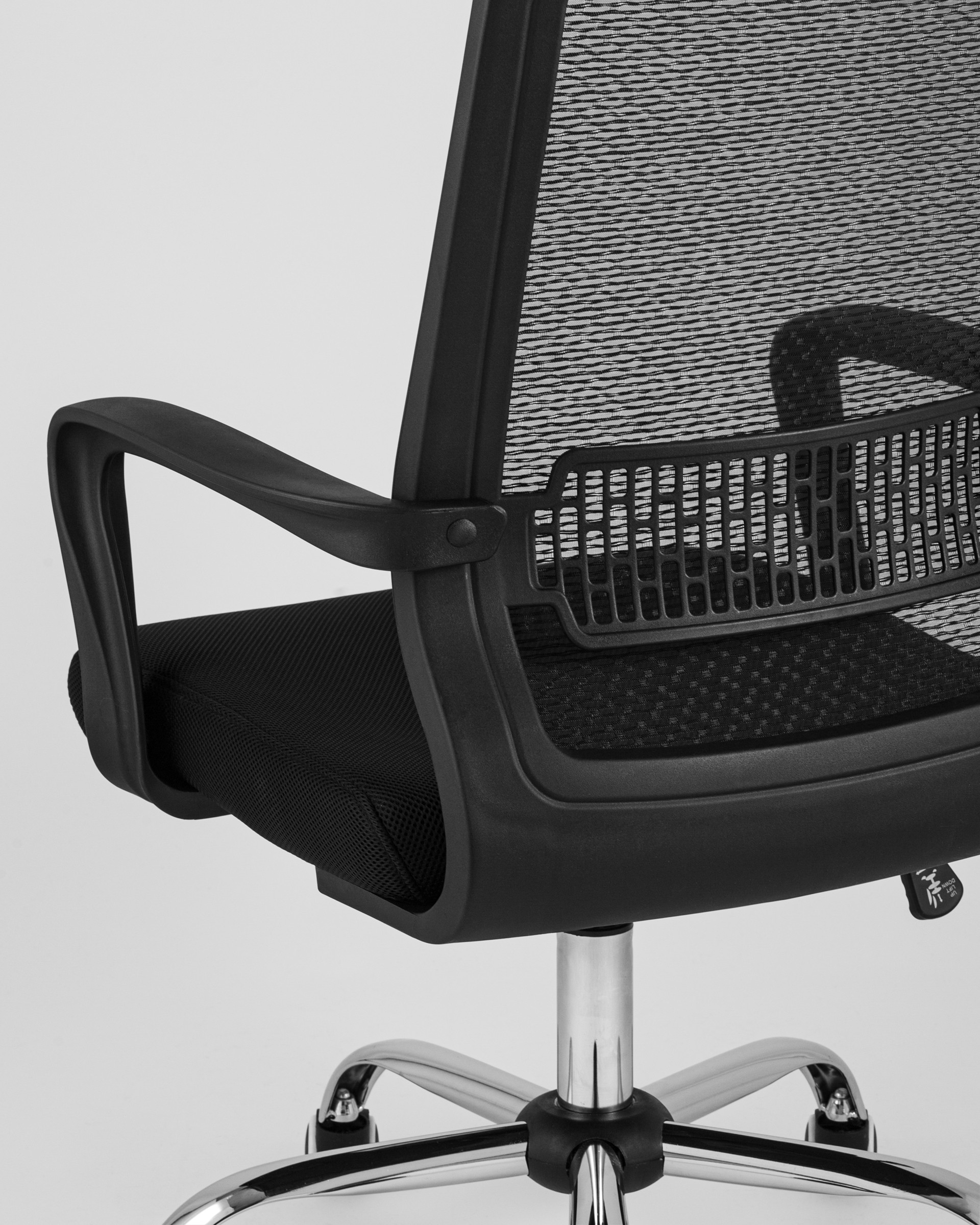 kreslo-ofisnoe-topchairs-style-chernoe__6_