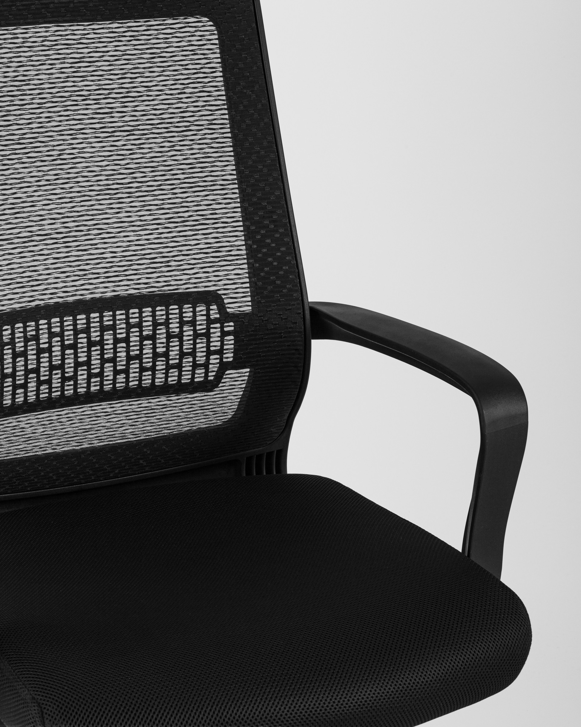 kreslo-ofisnoe-topchairs-style-chernoe__8_