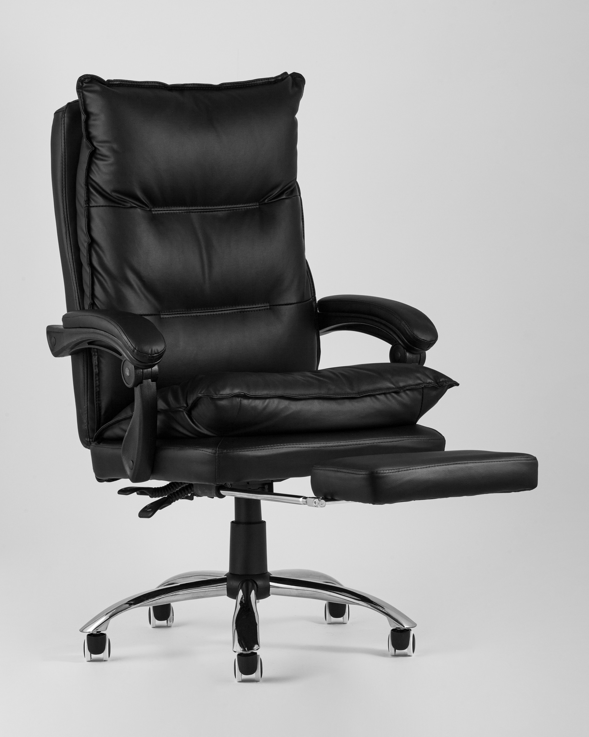 kreslo-rukovoditelya-topchairs-alpha-chernoe__7_