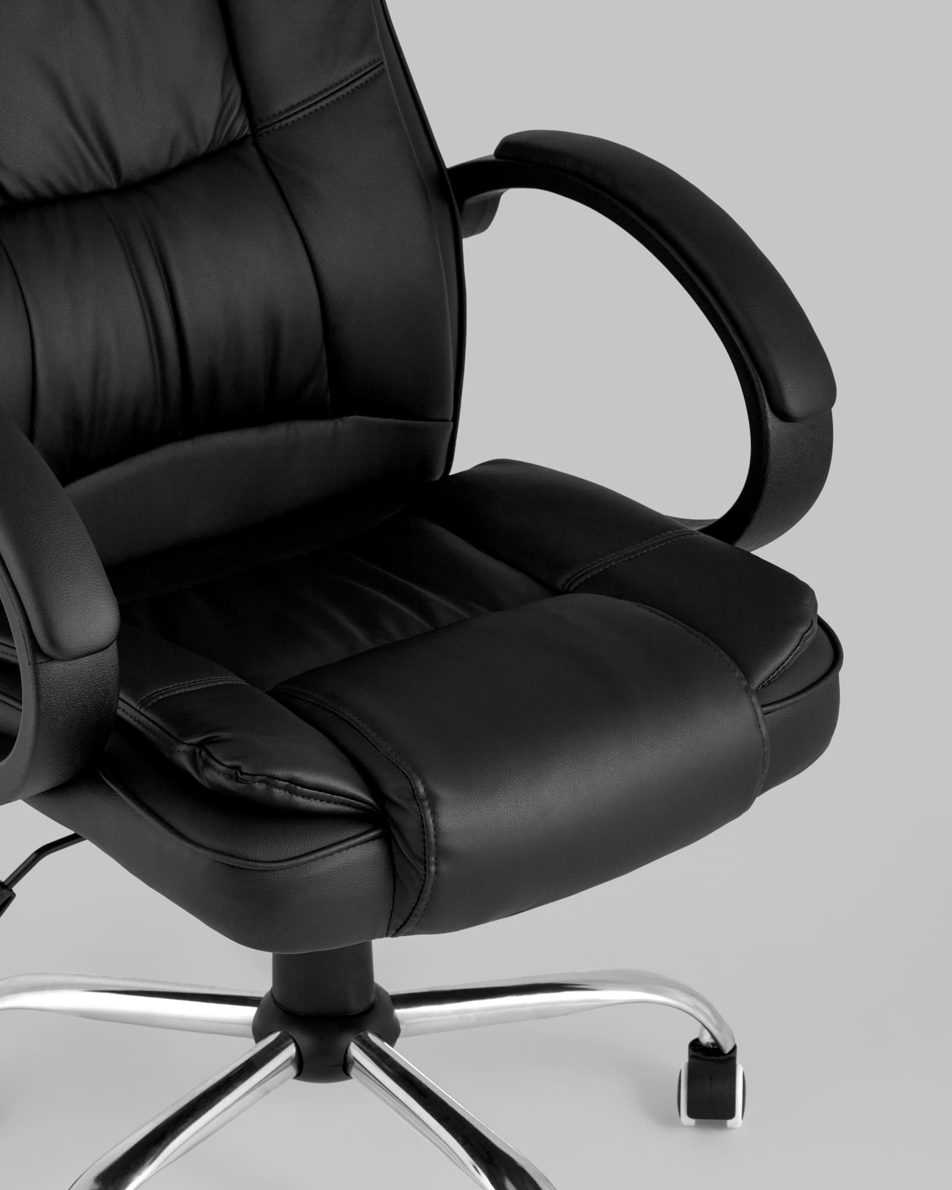 kreslo-rukovoditelya-topchairs-atlant-chernoe_Gray__6_