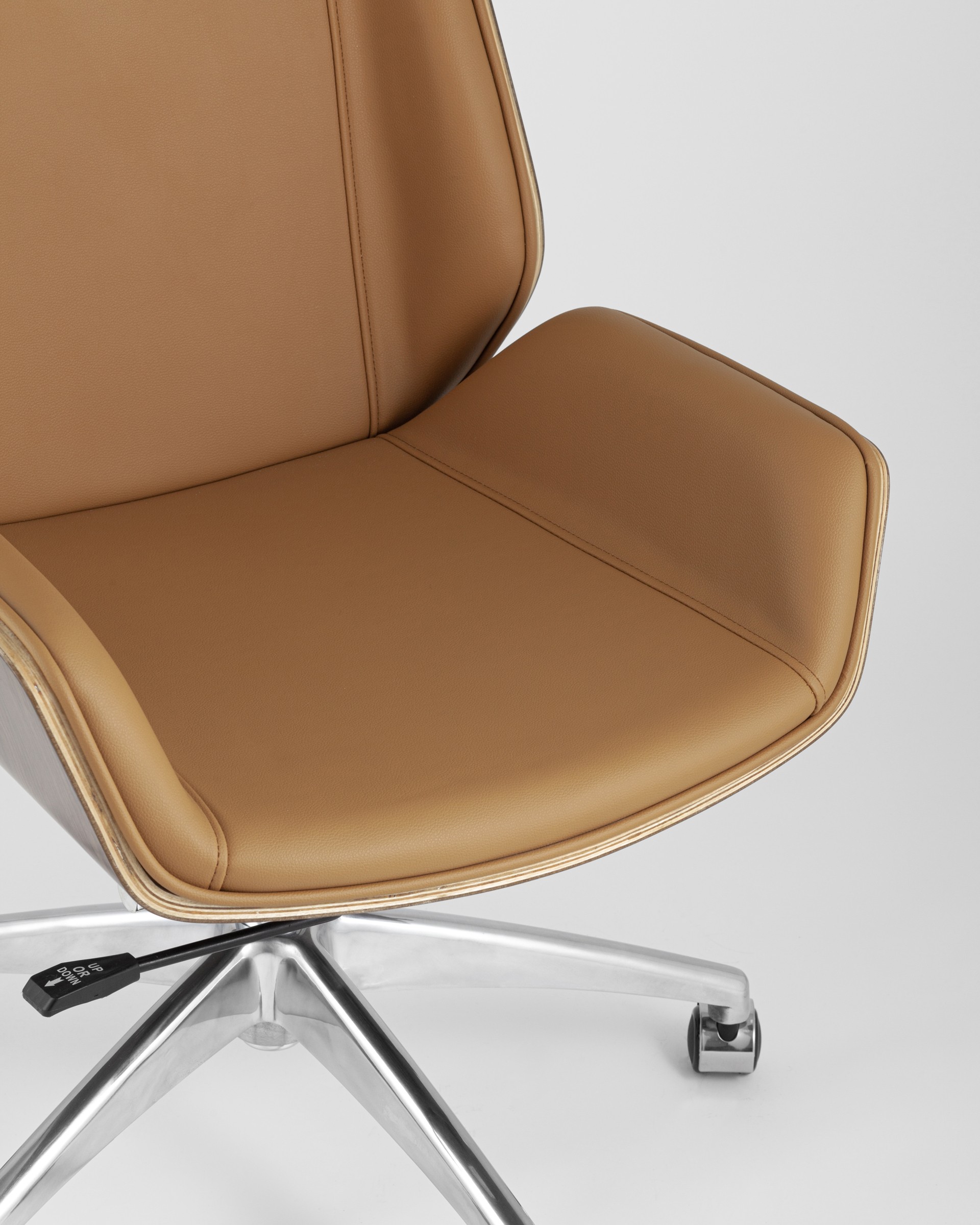 kreslo-rukovoditelya-topchairs-crown-korichnevoe__7_