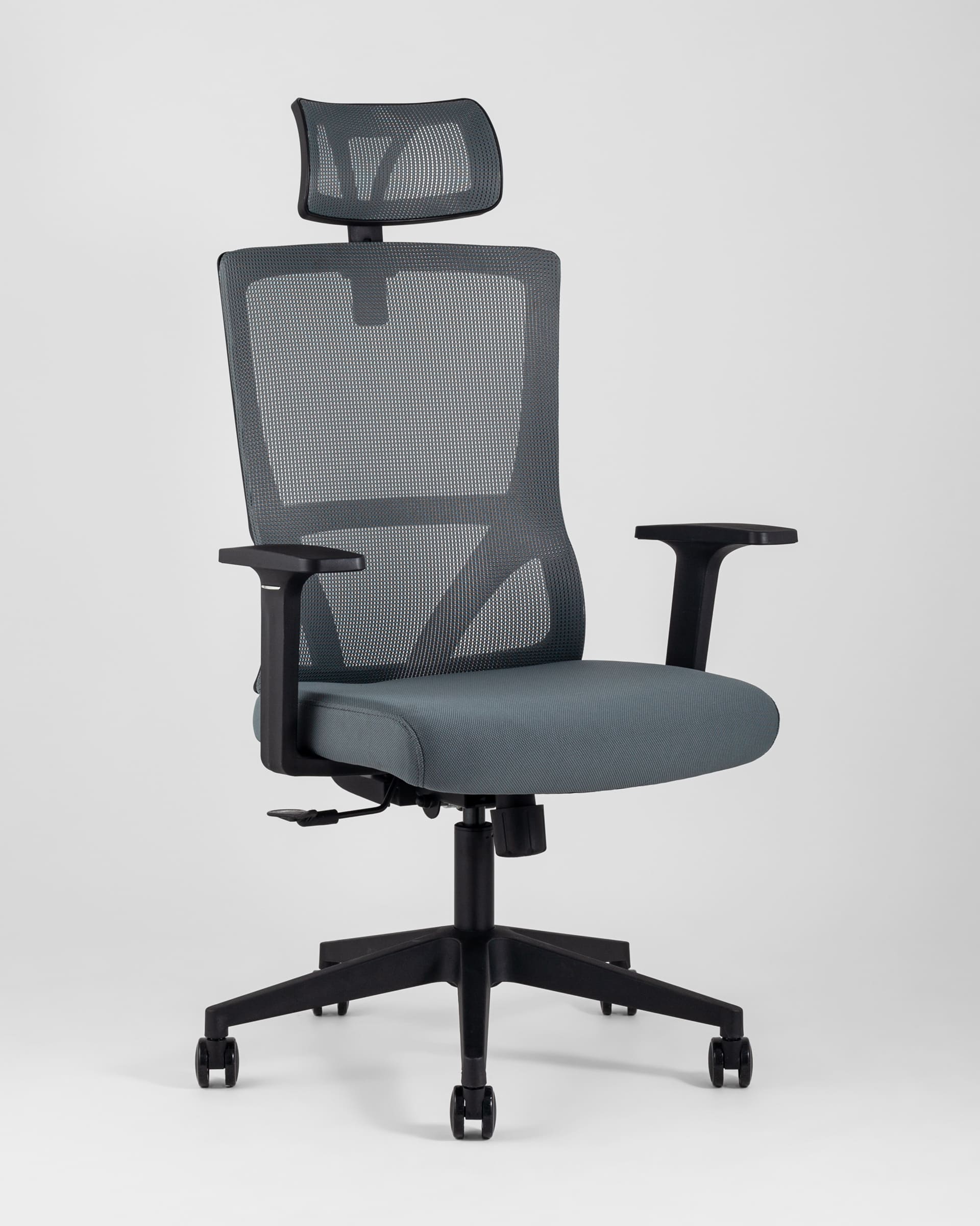 kreslo-rukovoditelya-topchairs-local-seroe_Gray