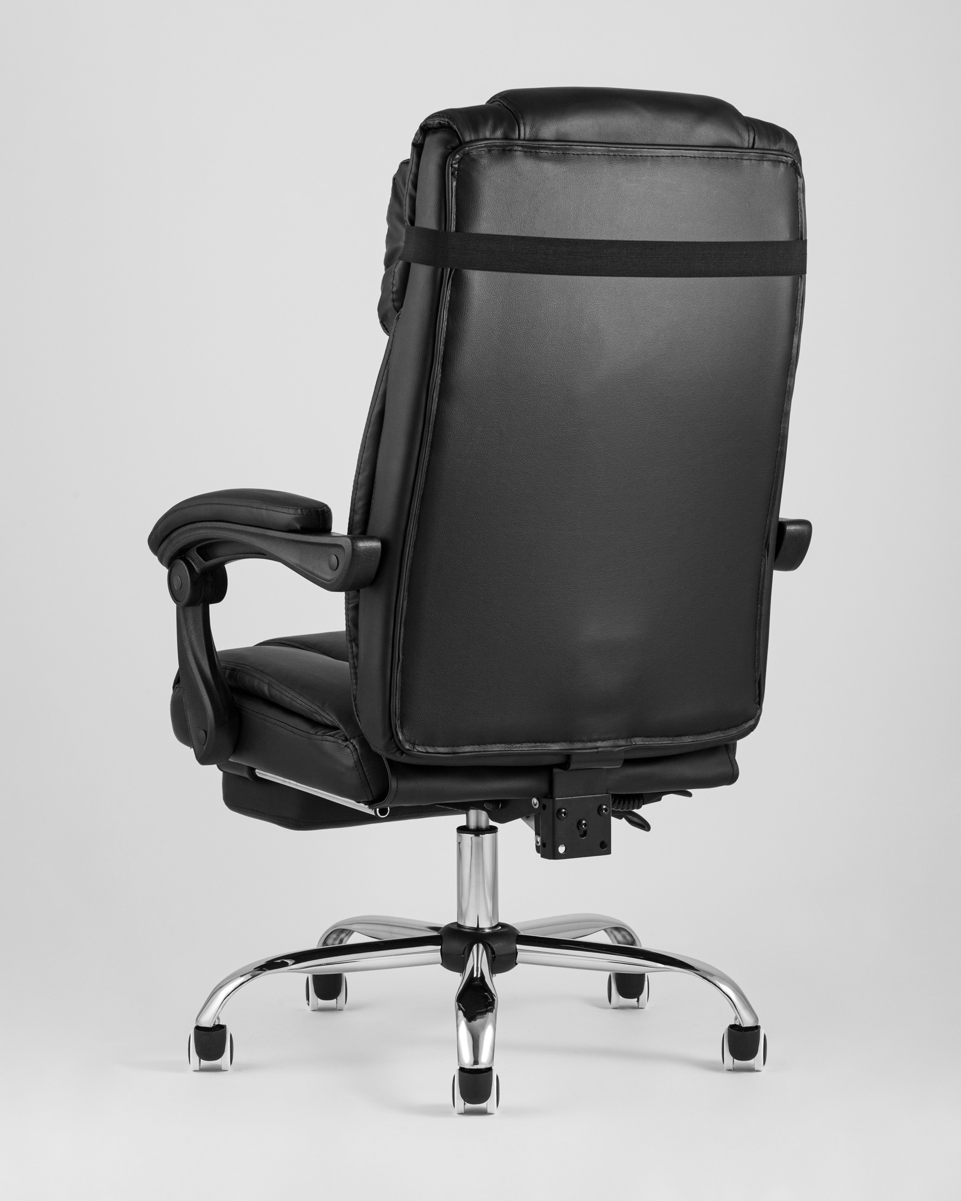 kreslo-rukovoditelya-topchairs-royal-chernoe-Grey_5_