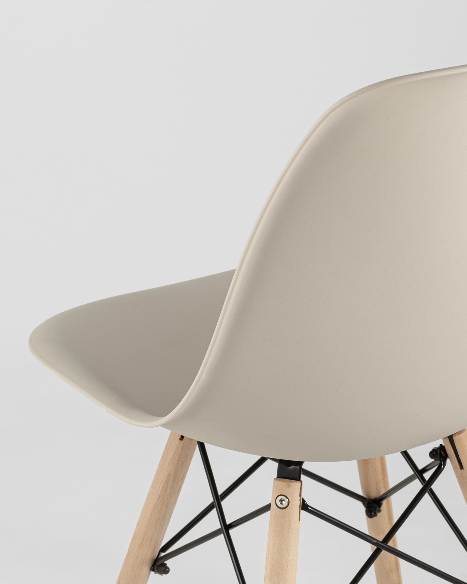 stul-eames-style-dsw-bezhevyj_Gray__6_