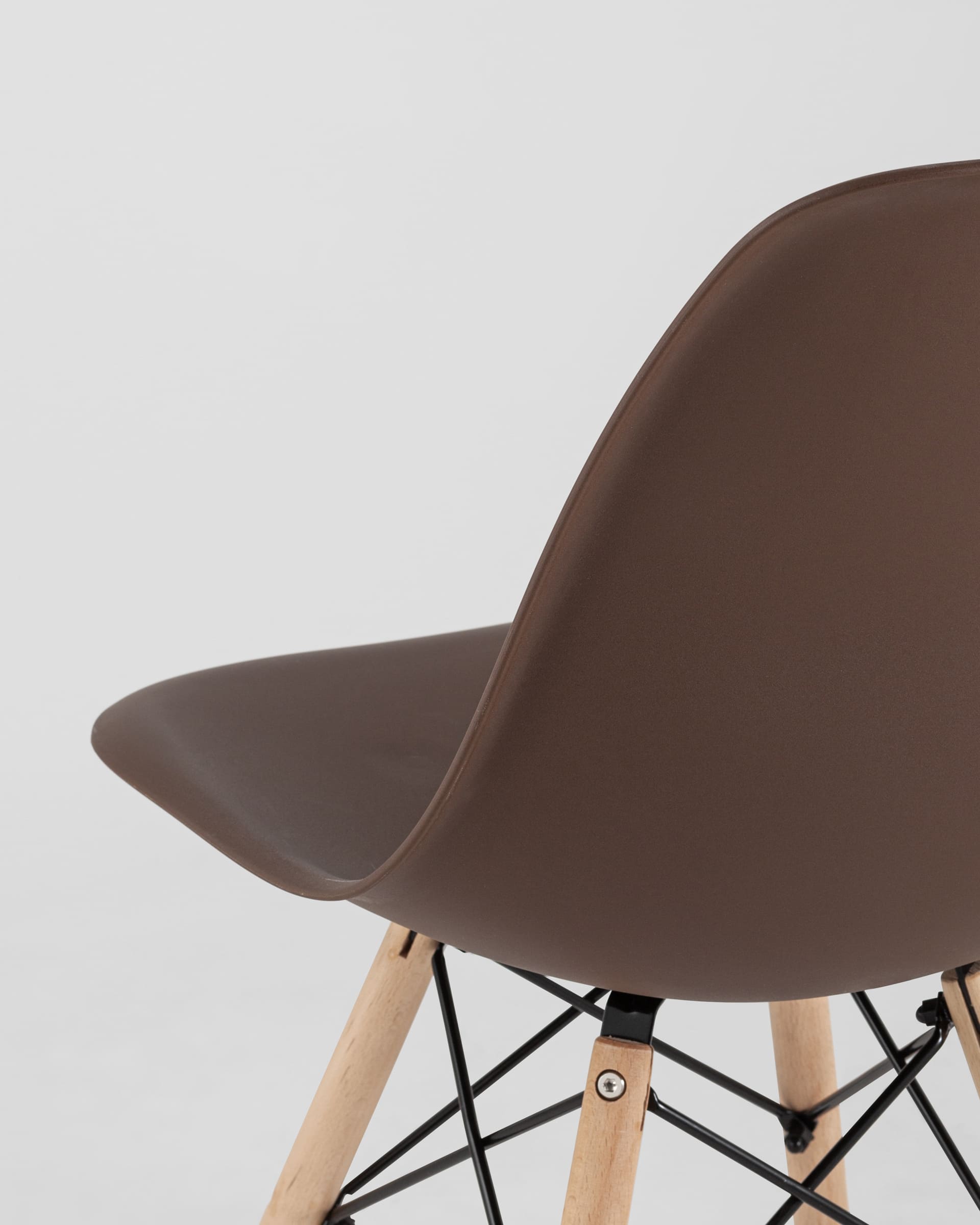 stul-eames-style-dsw-korichnevyj_Gray__6_
